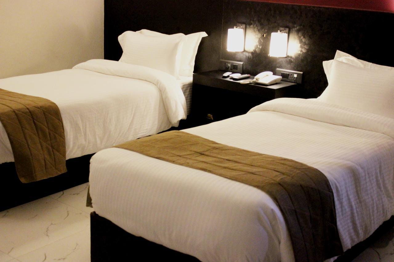 Hotel Grand Tizu Dimāpur Exteriör bild
