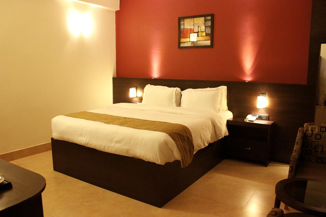 Hotel Grand Tizu Dimāpur Exteriör bild